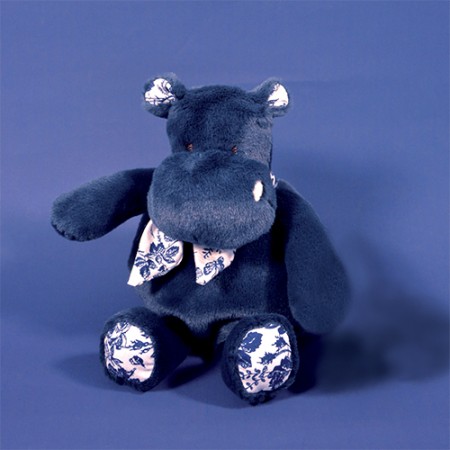 peluche hippopotame bleu marine avec bandana Histoire d'Ours