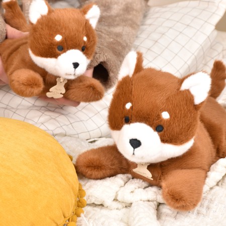 Panda roux peluche allongee - 22 cm- HO3323-1.jpg